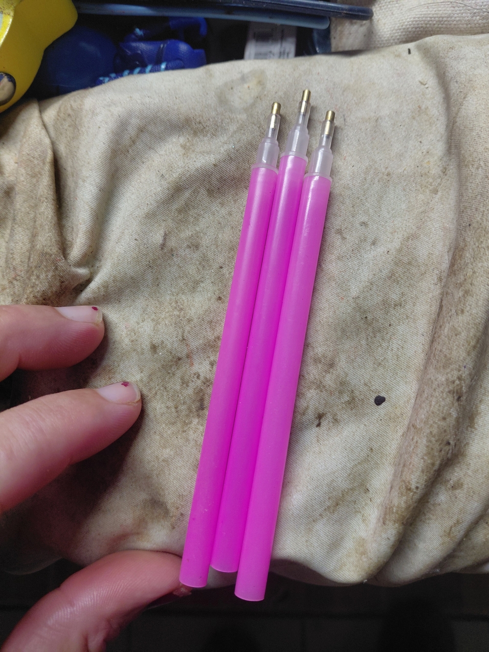 diamond painting pens featuring a pink plastic body  x3